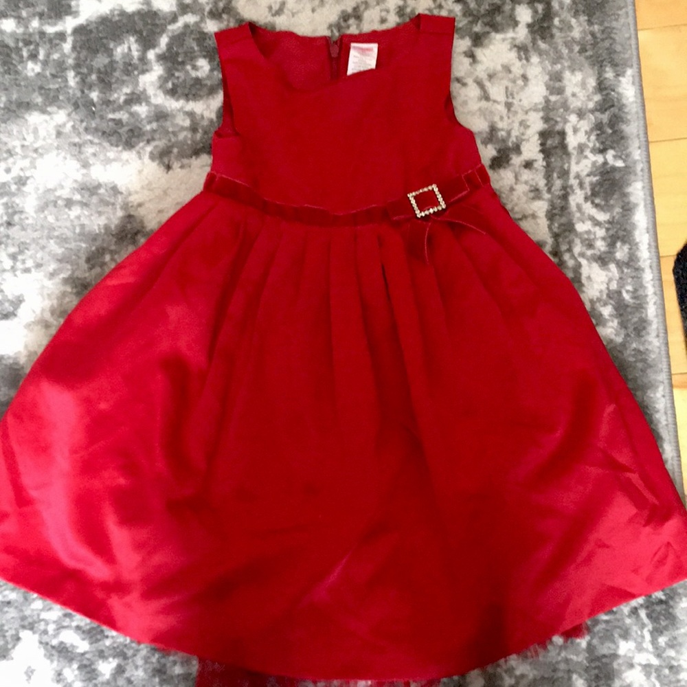 Beautiful little girl dress!
